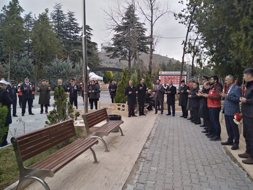 18 MART NEDENİYLE ŞEHİTLİK ZİYARETİ